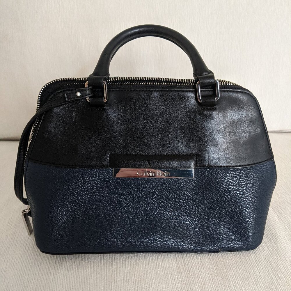 Calvin Klein Double Handle Doctor Handbag Satchel Black & Navy w Crossbody Strap